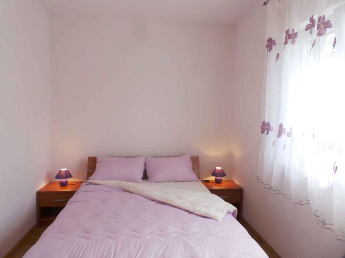 Holiday Home In Malinska/Insel Krk 13031 Luaran gambar