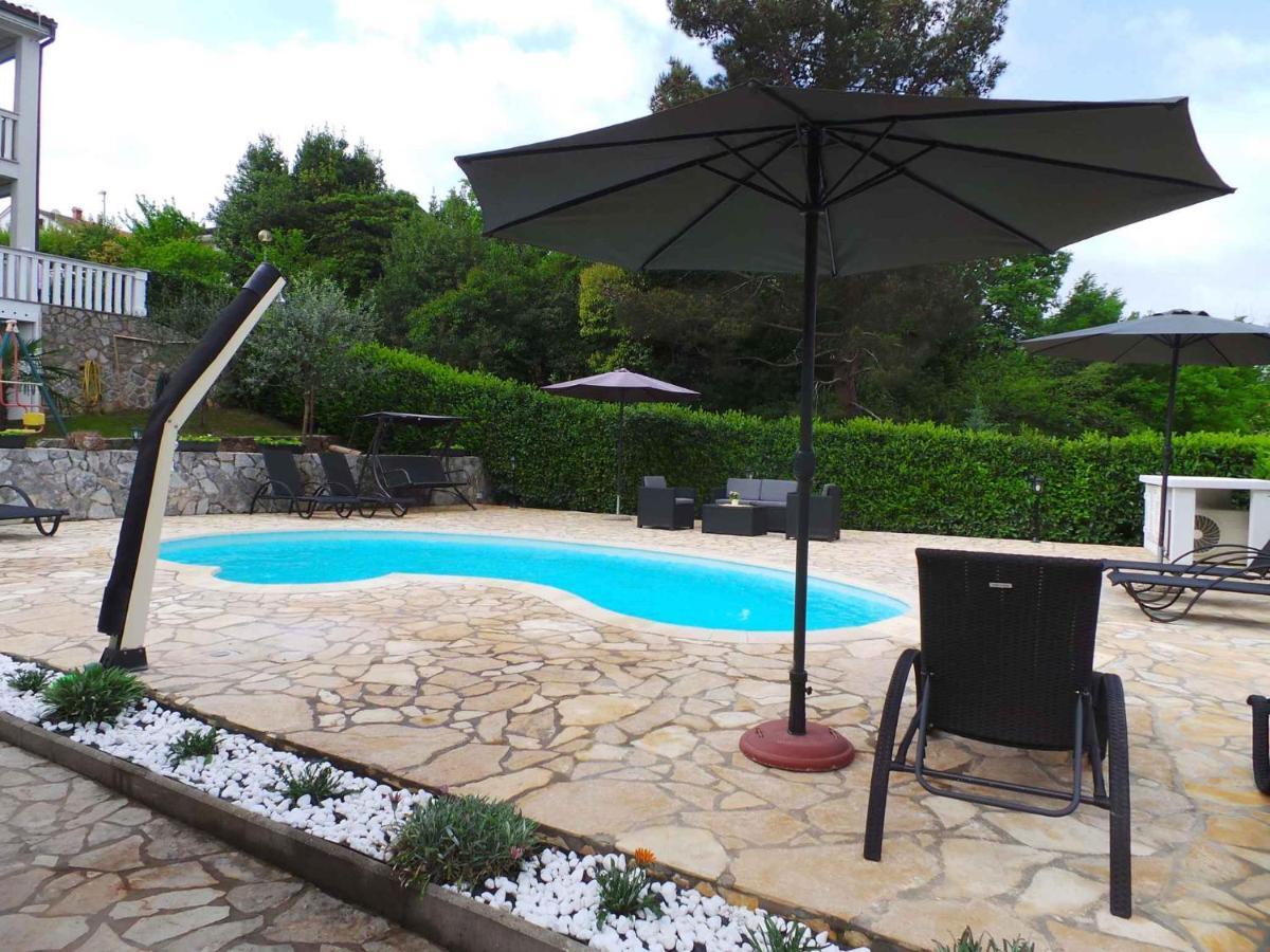 Holiday Home In Malinska/Insel Krk 13031 Luaran gambar