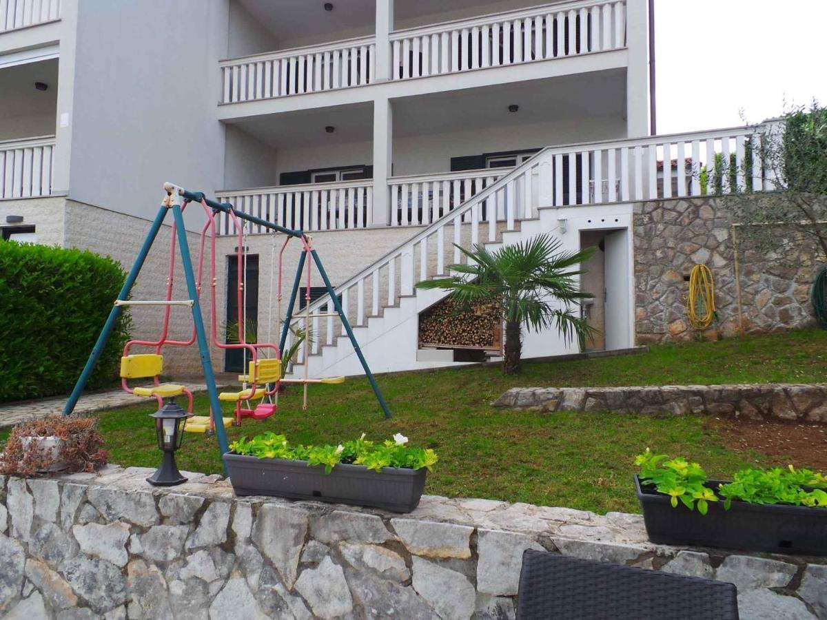 Holiday Home In Malinska/Insel Krk 13031 Luaran gambar
