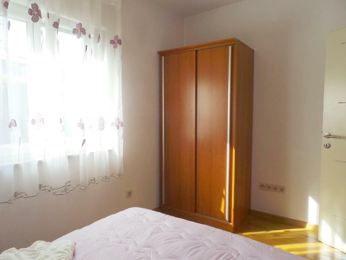 Holiday Home In Malinska/Insel Krk 13031 Luaran gambar